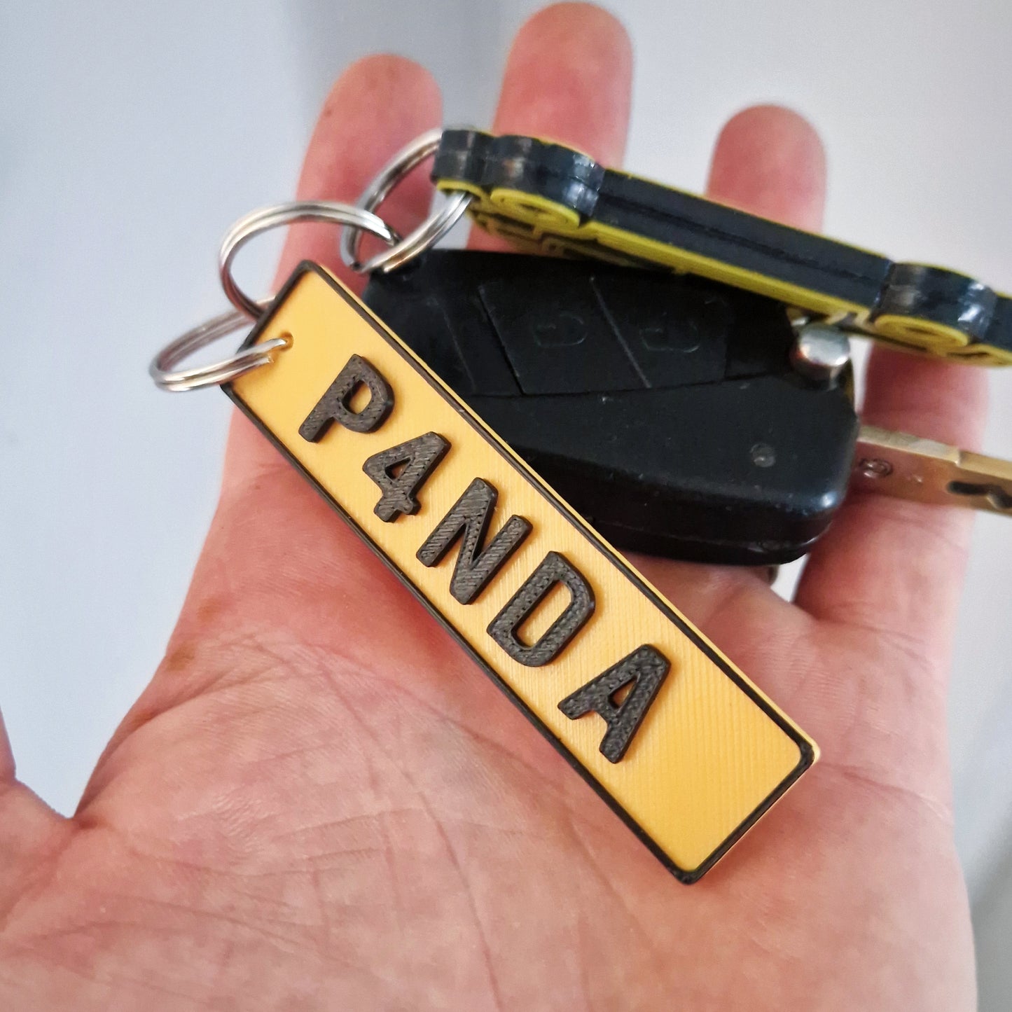 Custom License Plate Keyring - Accessory for Car Keys